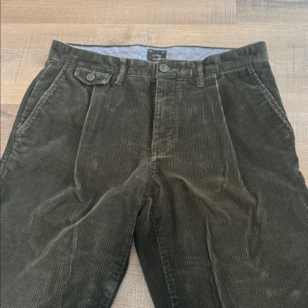 J. Crew Men's Dark Green Corduroy Pants - Picture 5 of 8